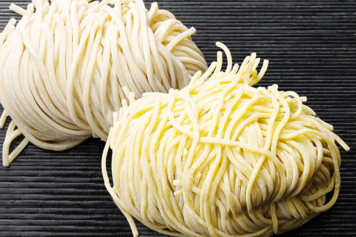 丸古食品のオリジナル麺